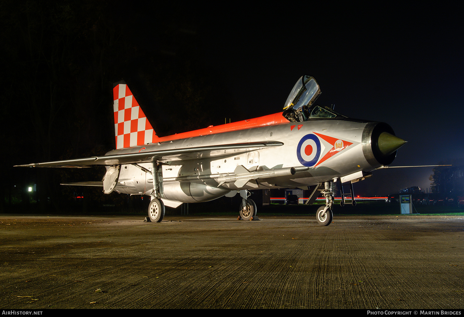Aircraft Photo of XR718 | English Electric Lightning F3 | UK - Air Force | AirHistory.net #185872