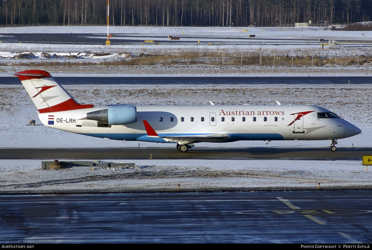 Aircraft Photo of OE-LRH | Canadair CRJ-100LR (CL-600-2B19) | Austrian Arrows | AirHistory.net #185878