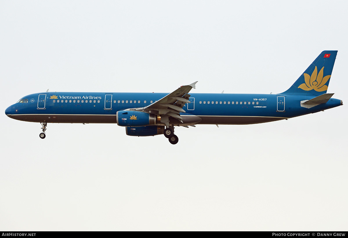 Aircraft Photo of VN-A357 | Airbus A321-231 | Vietnam Airlines | AirHistory.net #186071
