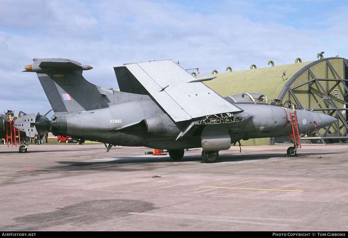 Aircraft Photo of XX895 | Hawker Siddeley Buccaneer S2B | UK - Air Force | AirHistory.net #186117