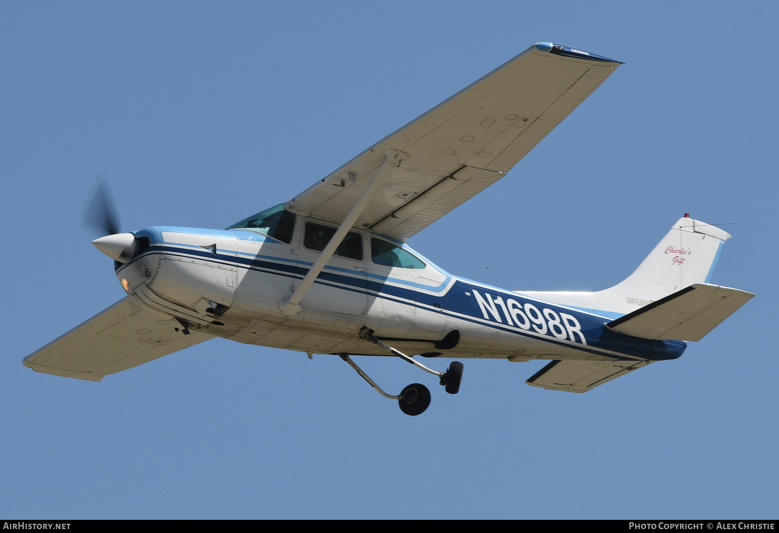 Aircraft Photo of N1698R | Cessna R182 Skylane RG | AirHistory.net #186214