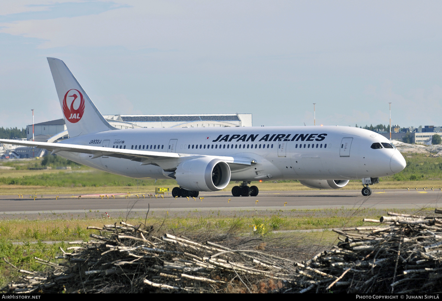 Aircraft Photo of JA832J | Boeing 787-8 Dreamliner | Japan Airlines - JAL | AirHistory.net #186266