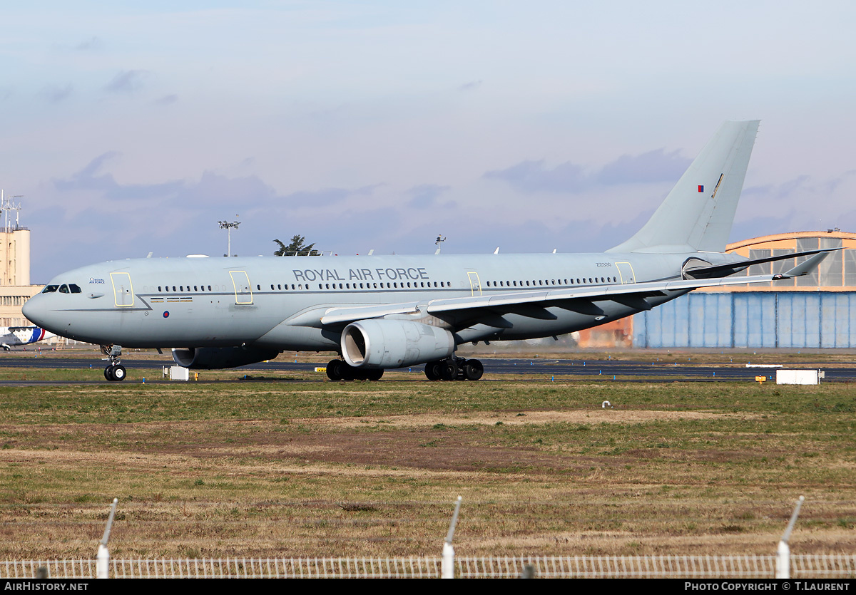 Aircraft Photo of ZZ330 | Airbus A330 Voyager KC2 (A330-243MRTT) | UK - Air Force | AirHistory.net #186284
