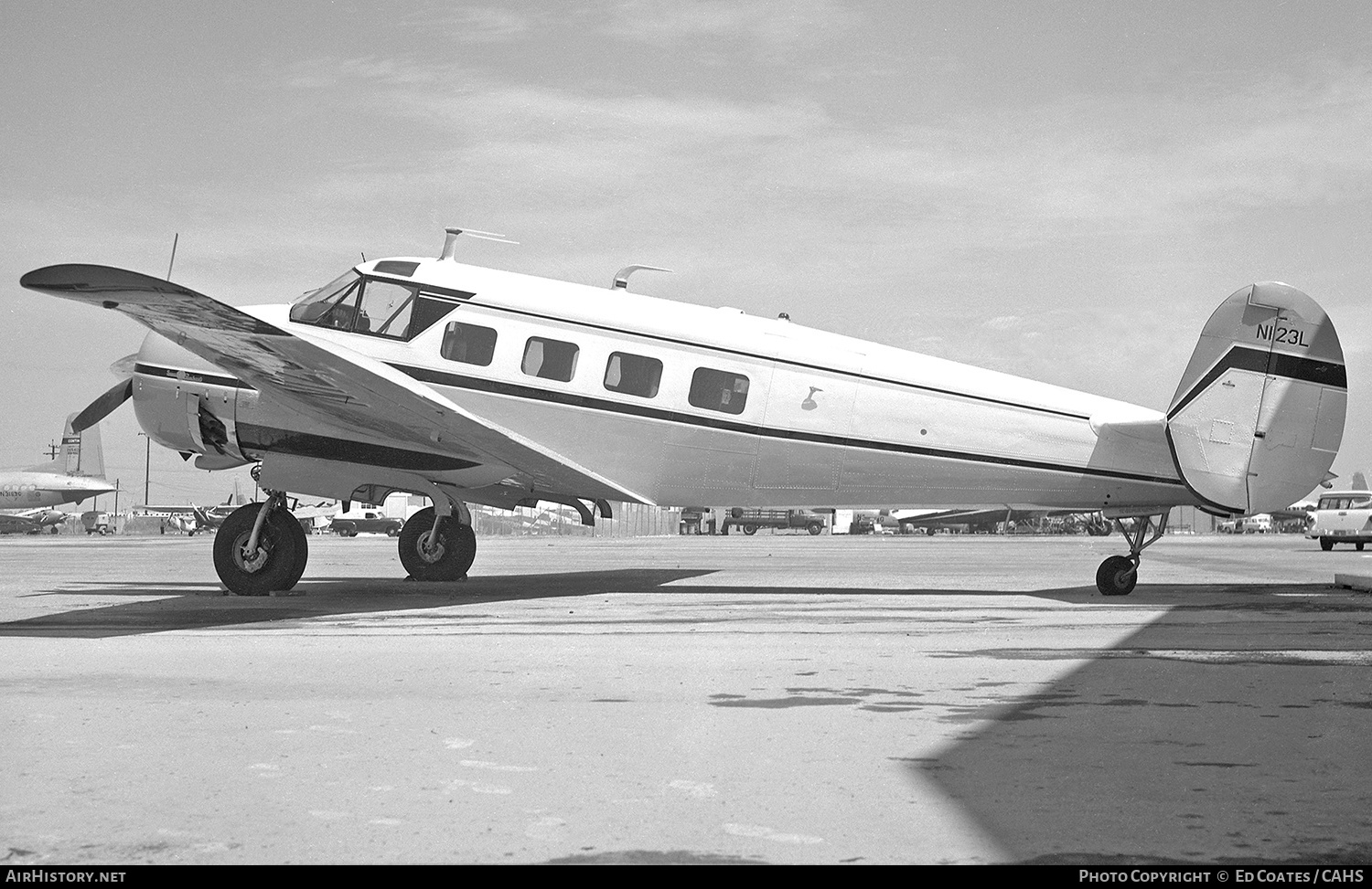 Aircraft Photo of N123L | Beech G18S | AirHistory.net #186313