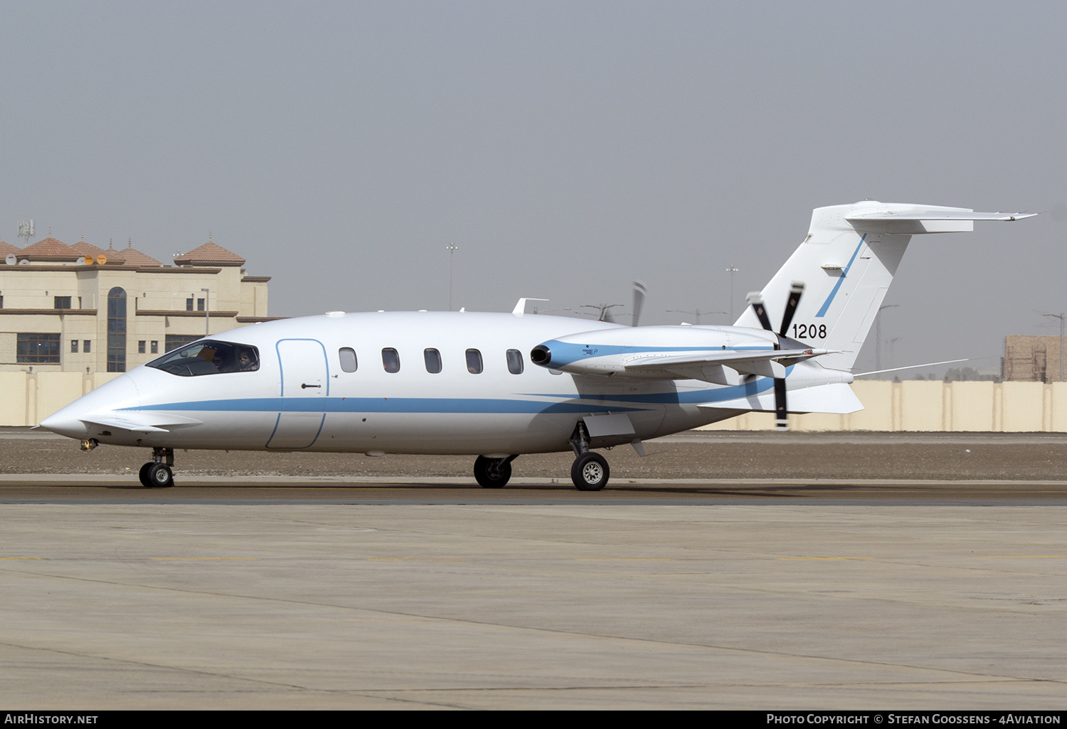 Aircraft Photo of 1208 | Piaggio P-180 Avanti | United Arab Emirates - Air Force | AirHistory.net #186326