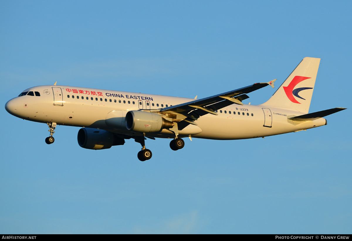 Aircraft Photo of B-2229 | Airbus A320-214 | China Eastern Airlines | AirHistory.net #186372