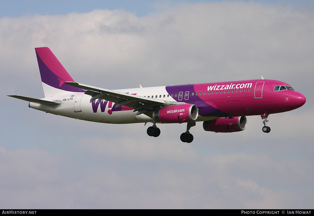 Aircraft Photo of HA-LPS | Airbus A320-232 | Wizz Air | AirHistory.net #186404