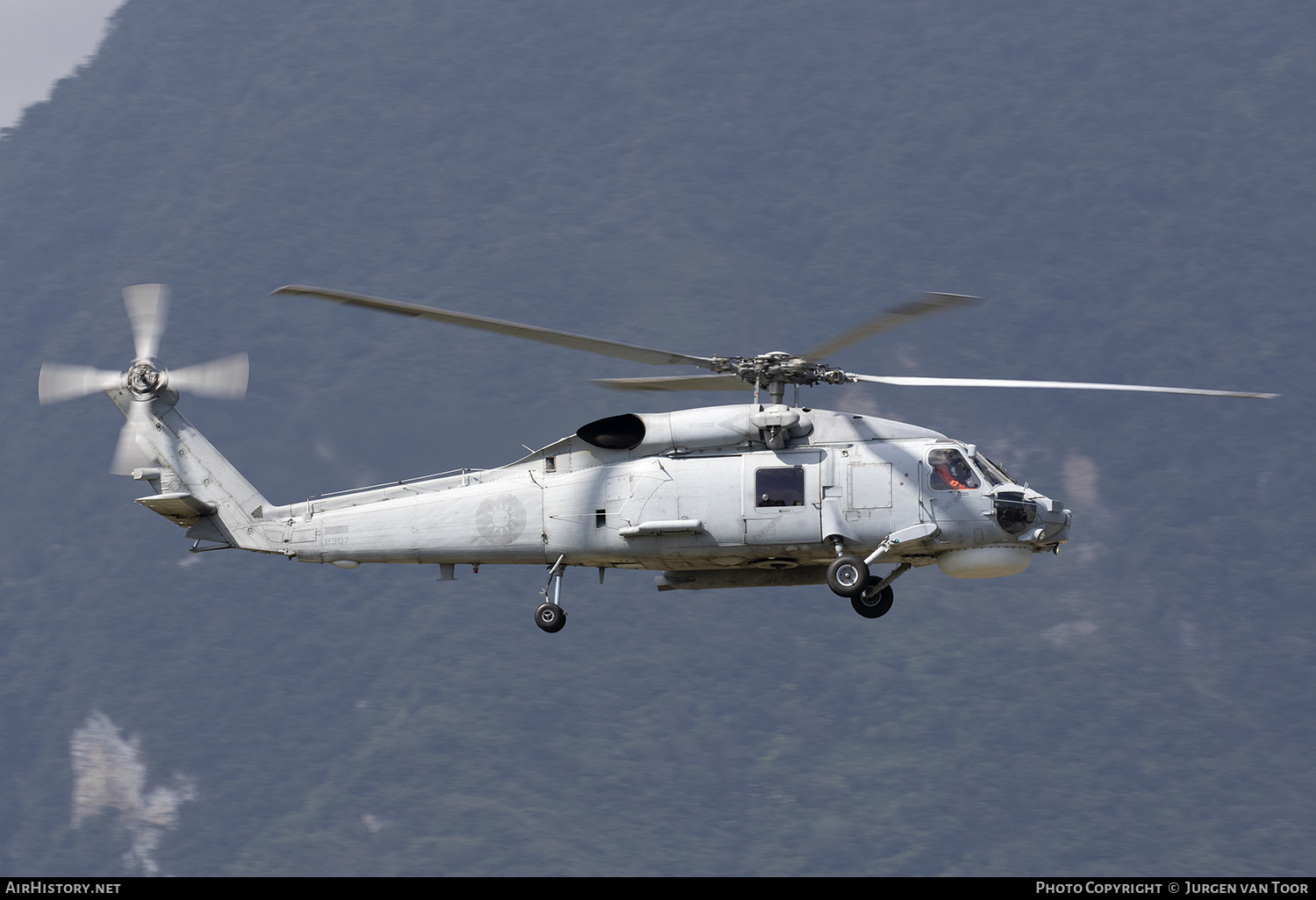 Aircraft Photo of 2307 | Sikorsky S-70C(M)-1 Thunderhawk | Taiwan - Navy | AirHistory.net #186635