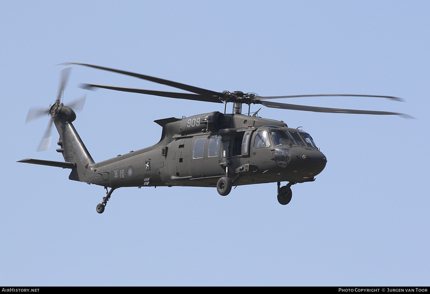 Aircraft Photo of 909 | Sikorsky UH-60M Black Hawk (S-70A) | Taiwan - Army | AirHistory.net #186654