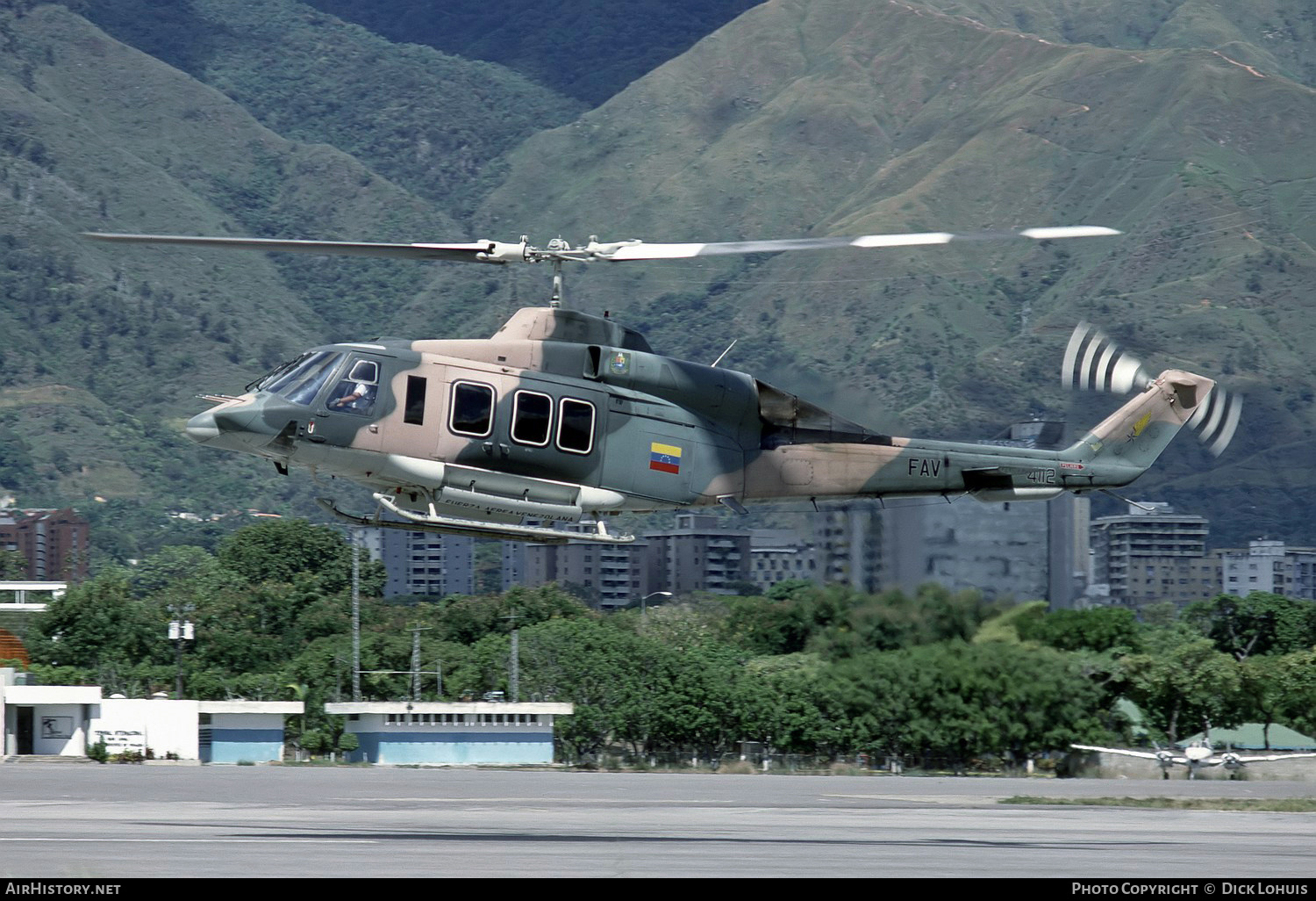 Aircraft Photo of 4112 | Bell 214ST SuperTransport | Venezuela - Air Force | AirHistory.net #186670