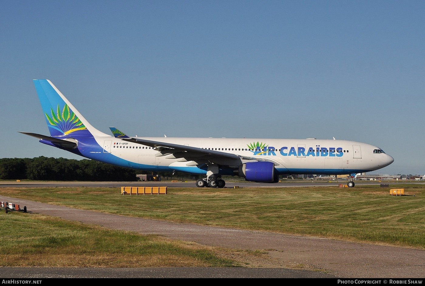 Aircraft Photo of F-OFDF | Airbus A330-223 | Air Caraïbes | AirHistory.net #186858