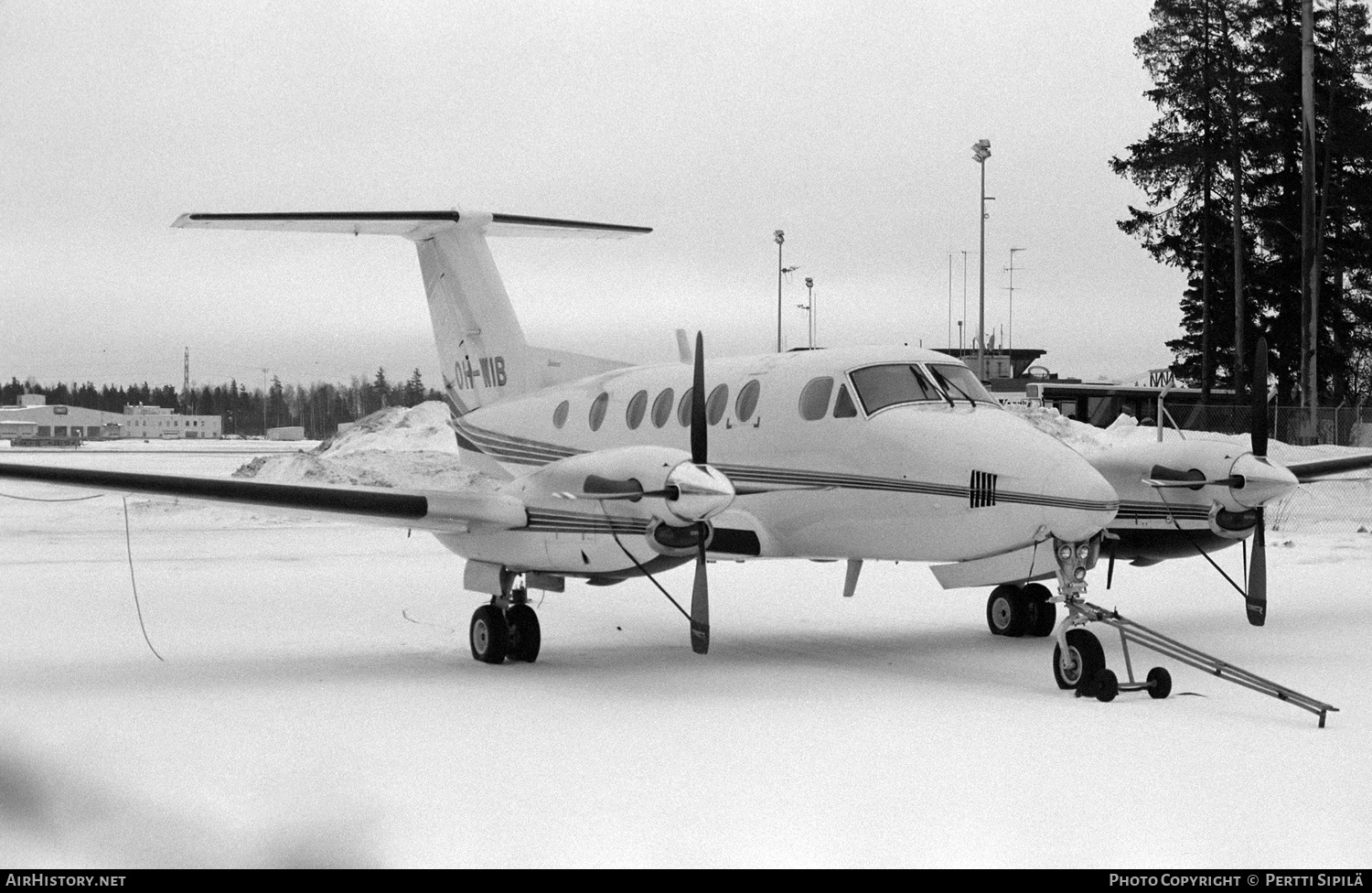 Aircraft Photo of OH-WIB | Beech B200 Super King Air | AirHistory.net #186873