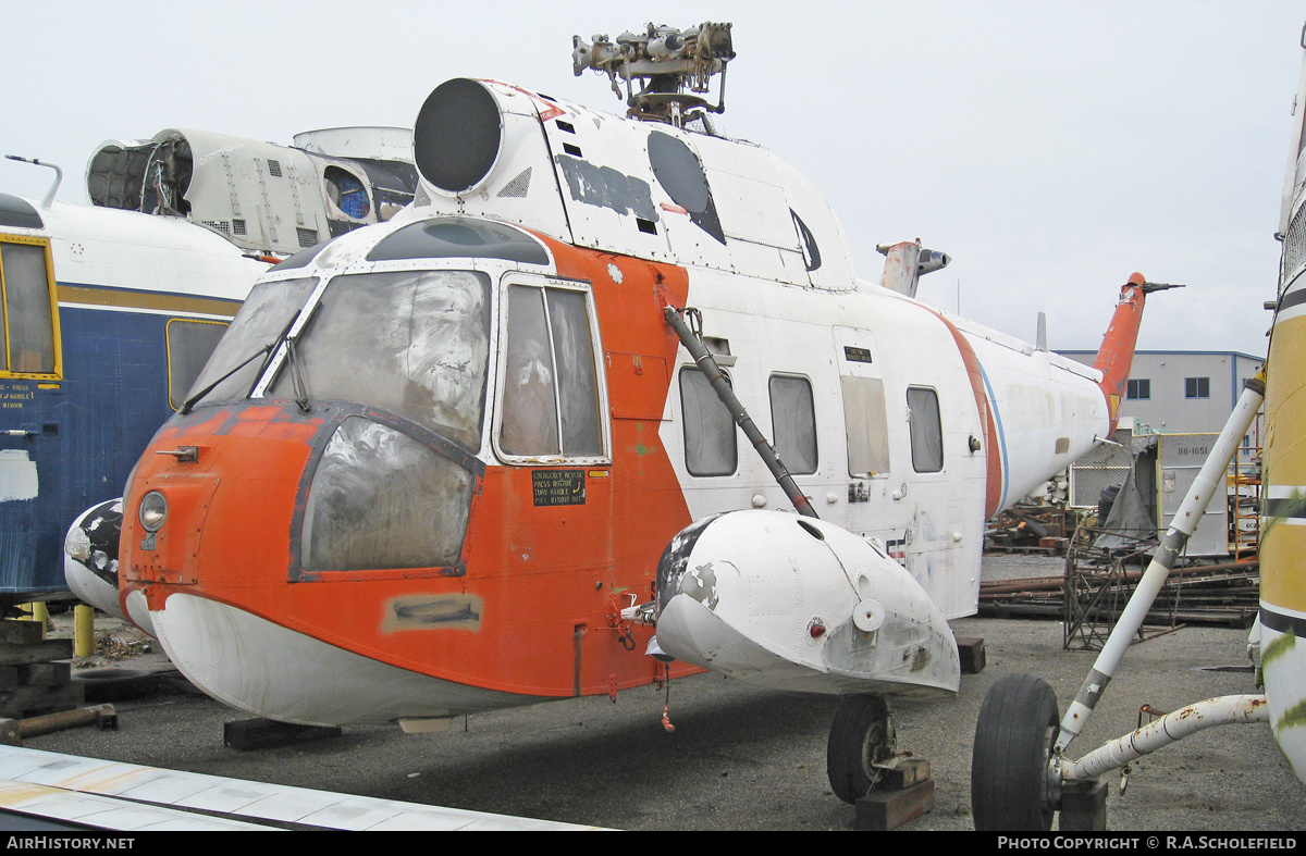 Aircraft Photo of 1375 | Sikorsky HH-52A Seaguard (S-62A) | USA - Coast Guard | AirHistory.net #186926