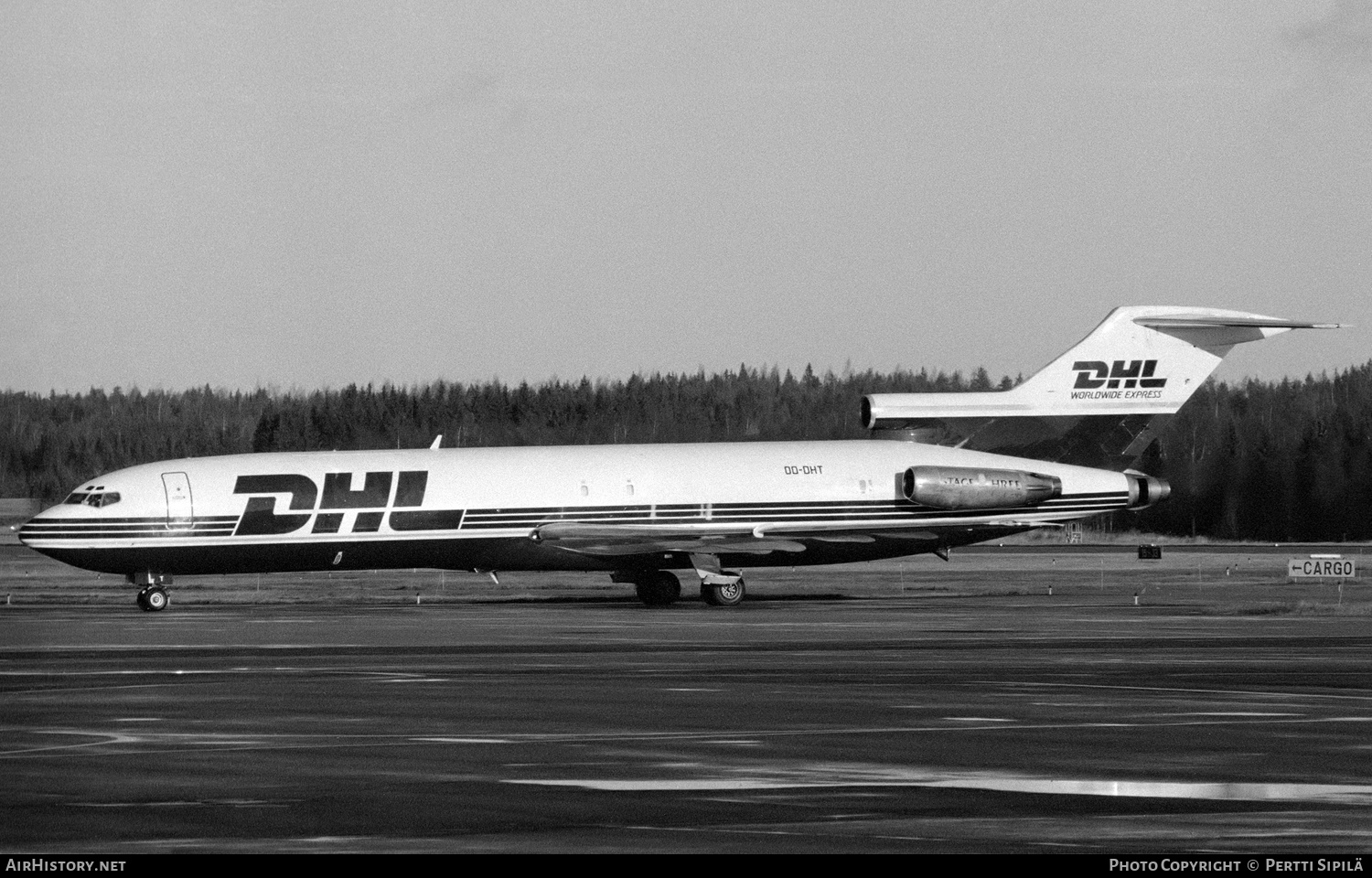 Aircraft Photo of OO-DHT | Boeing 727-223(F) | DHL Worldwide Express | AirHistory.net #186952