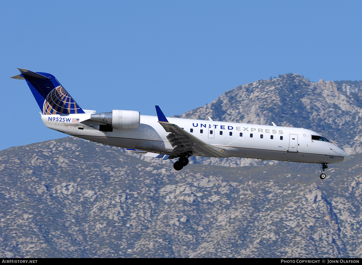Aircraft Photo of N952SW | Bombardier CRJ-200LR (CL-600-2B19) | United Express | AirHistory.net #186986