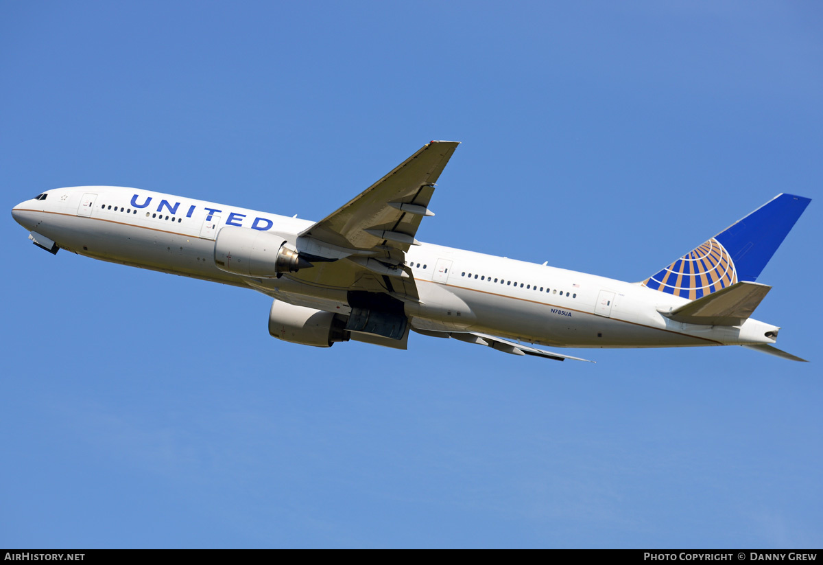 Aircraft Photo of N785UA | Boeing 777-222/ER | United Airlines | AirHistory.net #187064
