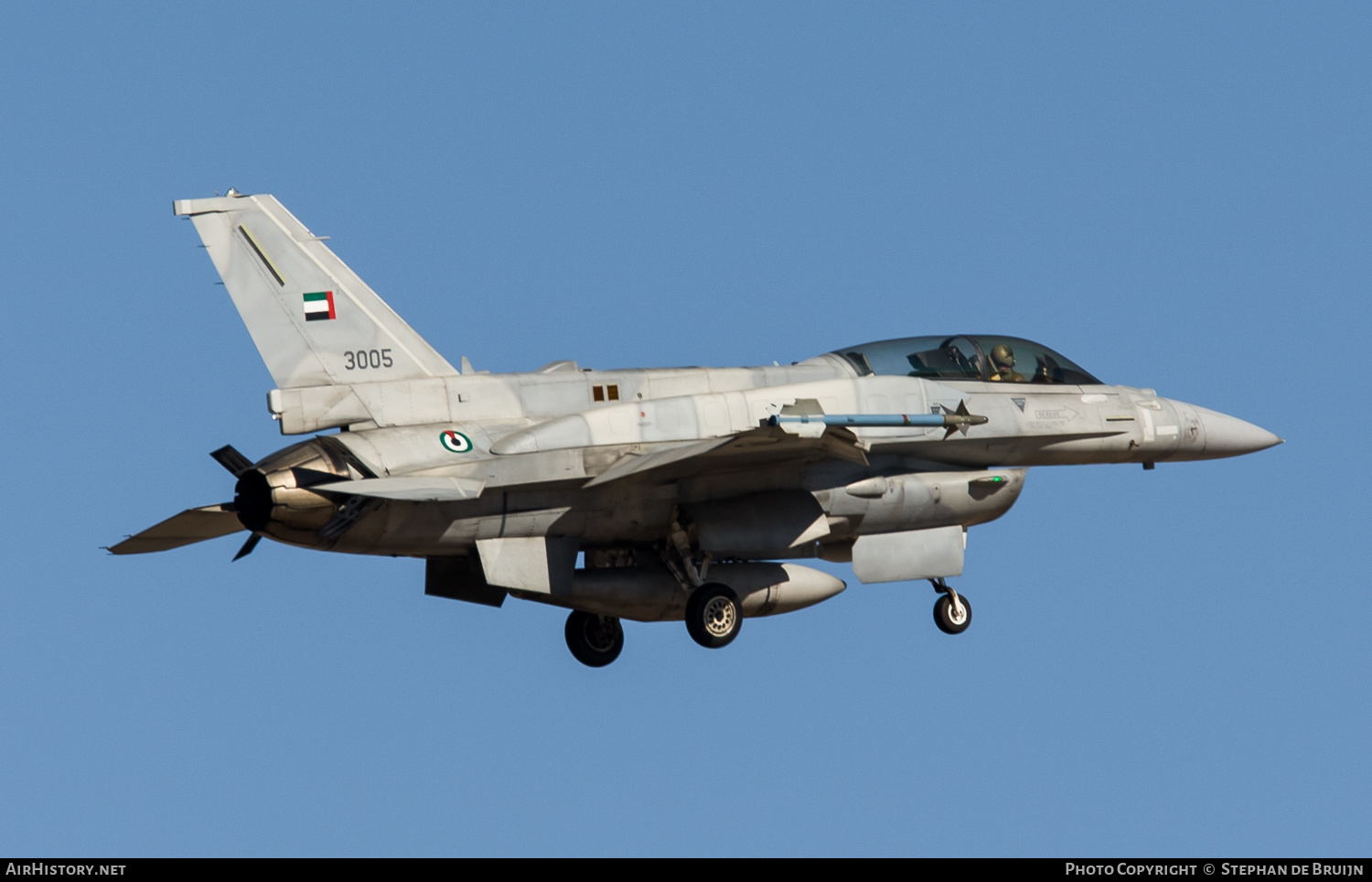 Aircraft Photo of 3005 | Lockheed Martin F-16F Fighting Falcon | United Arab Emirates - Air Force | AirHistory.net #187214