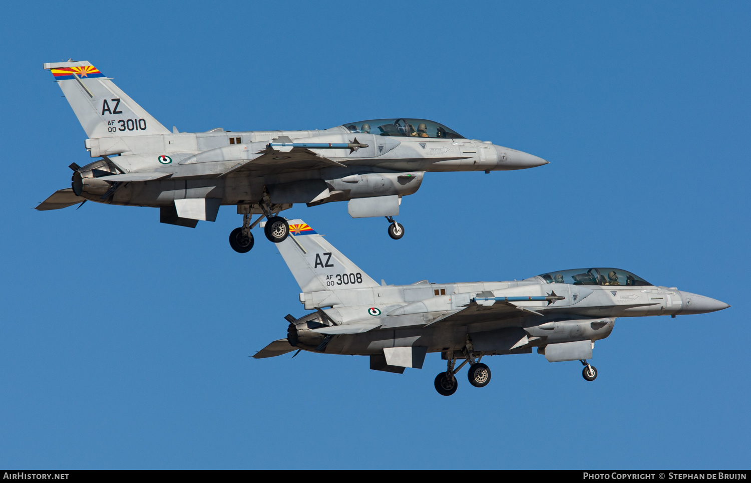 Aircraft Photo of 3010 / AF00-3010 | Lockheed Martin F-16F Fighting Falcon | United Arab Emirates - Air Force | AirHistory.net #187220