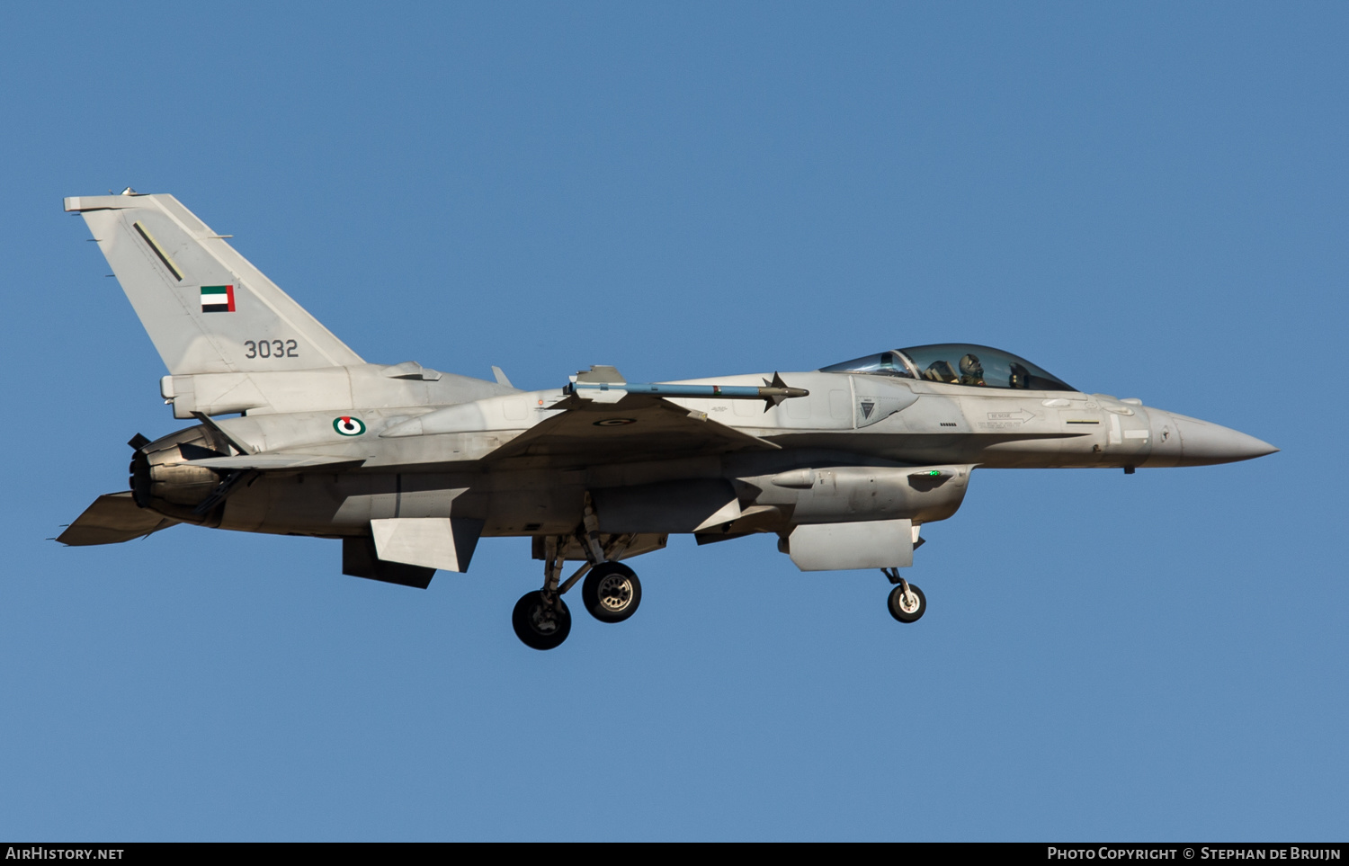 Aircraft Photo of 3032 | Lockheed Martin F-16E Fighting Falcon | United Arab Emirates - Air Force | AirHistory.net #187232