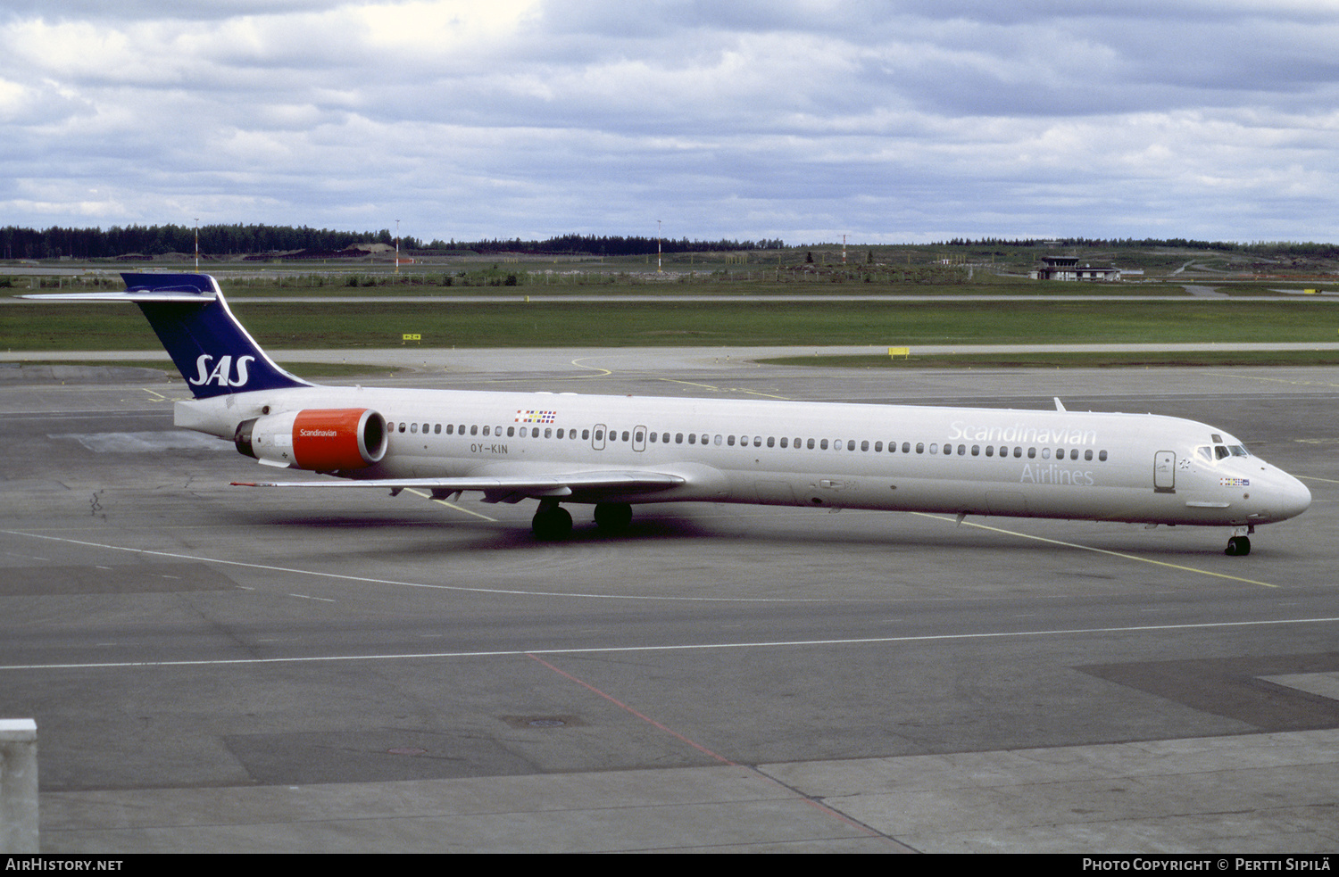 Aircraft Photo of OY-KIN | McDonnell Douglas MD-90-30 | Scandinavian Airlines - SAS | AirHistory.net #187284