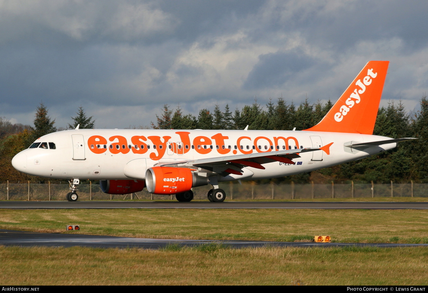 Aircraft Photo of G-EZFW | Airbus A319-111 | EasyJet | AirHistory.net #187331