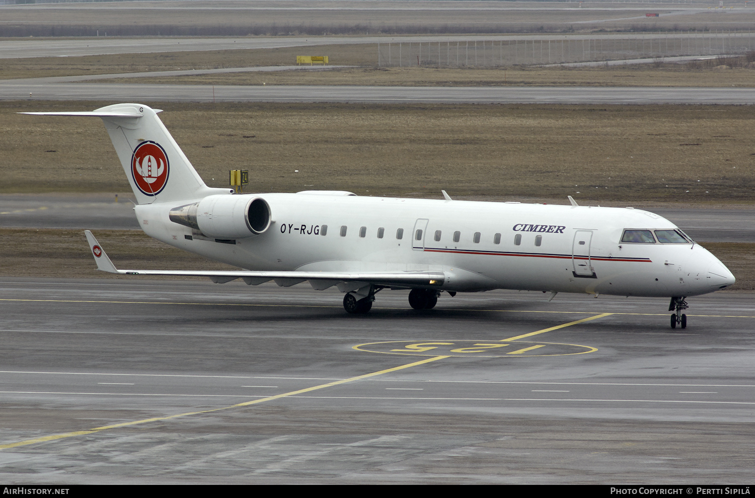Aircraft Photo of OY-RJG | Canadair CRJ-200LR (CL-600-2B19) | Cimber Air | AirHistory.net #187341