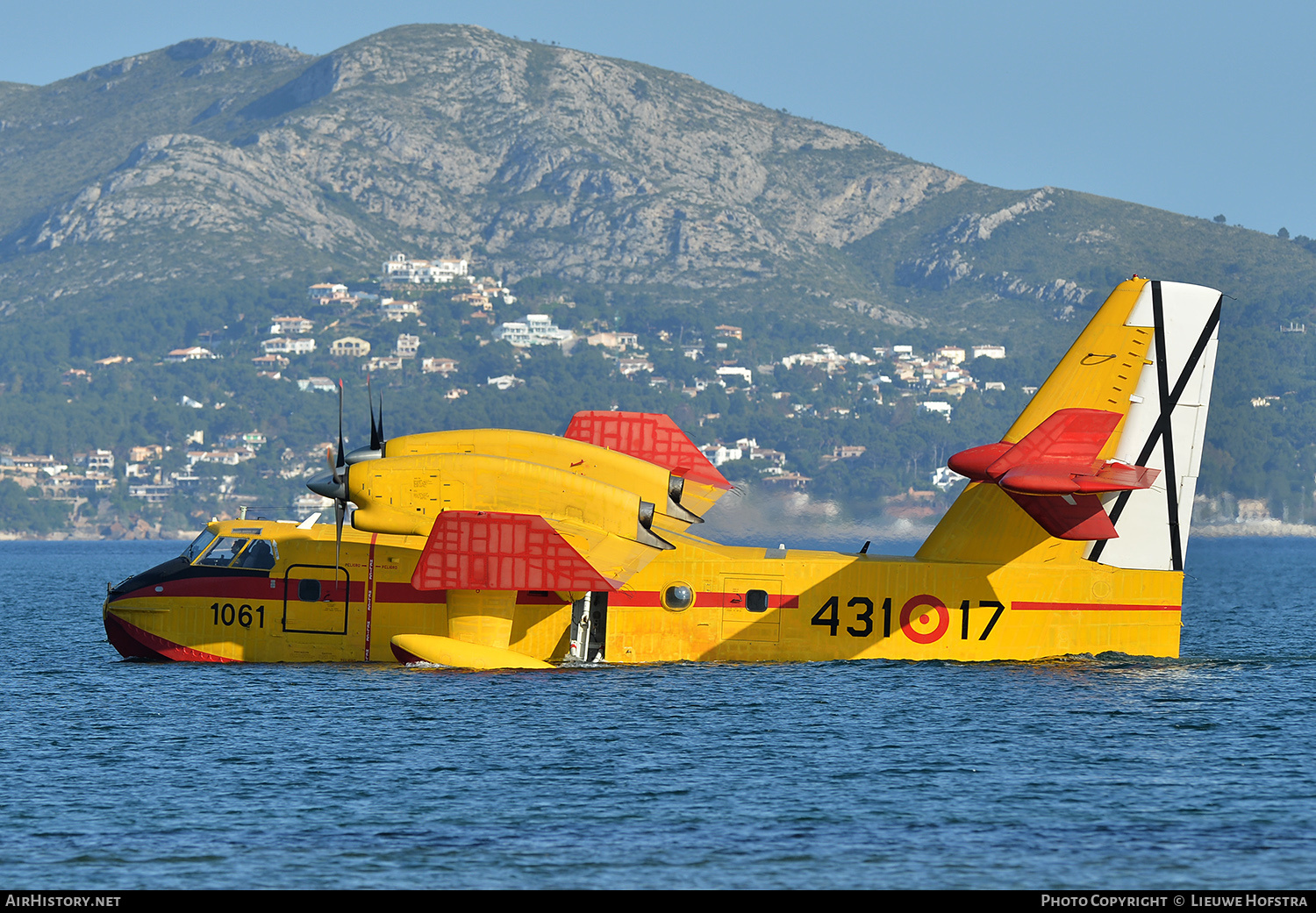 Aircraft Photo of UD13-17 | Canadair CL-215T (CL-215-6B11) | Spain - Air Force | AirHistory.net #187510