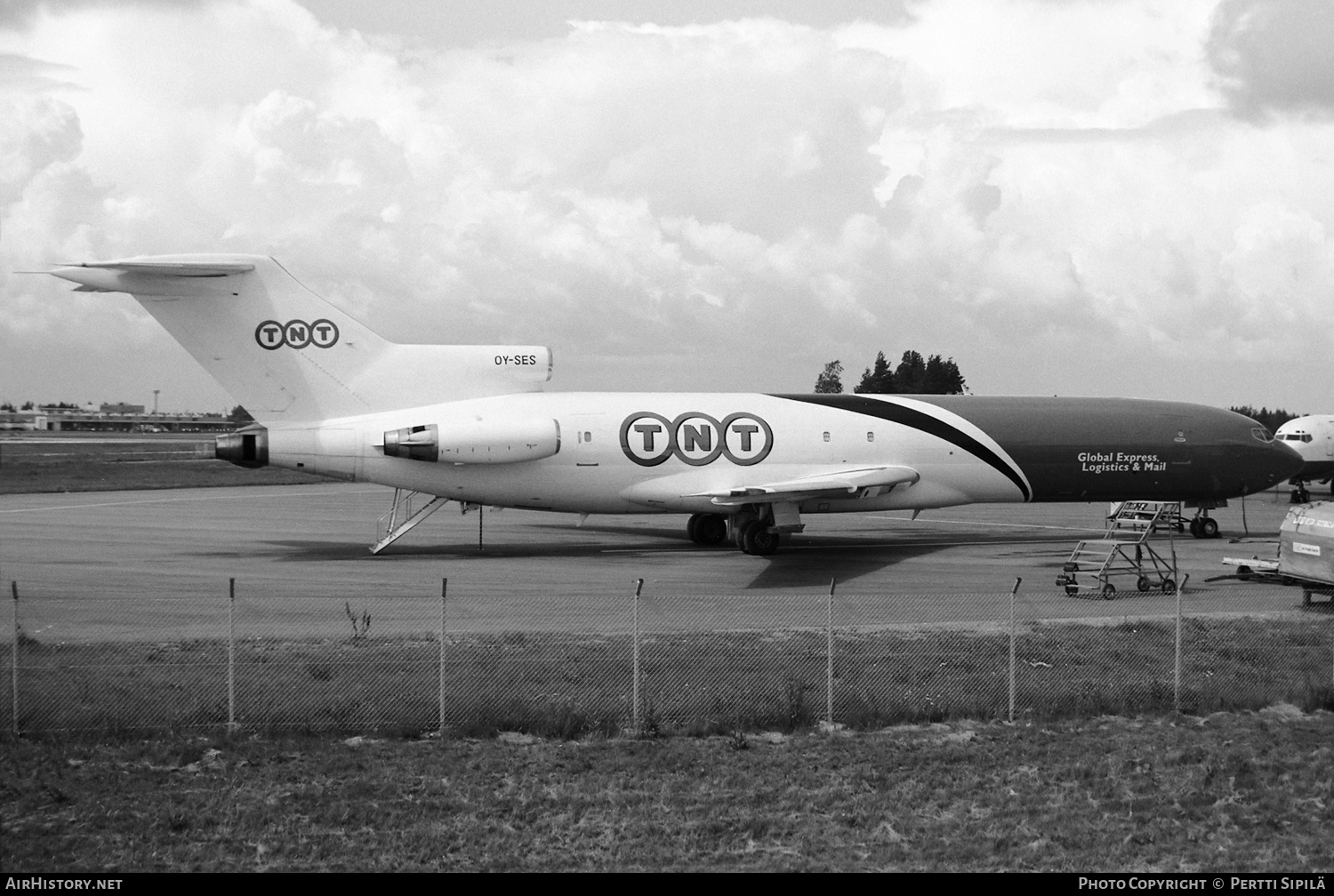 Aircraft Photo of OY-SES | Boeing 727-251(F) | TNT Airways | AirHistory.net #187521