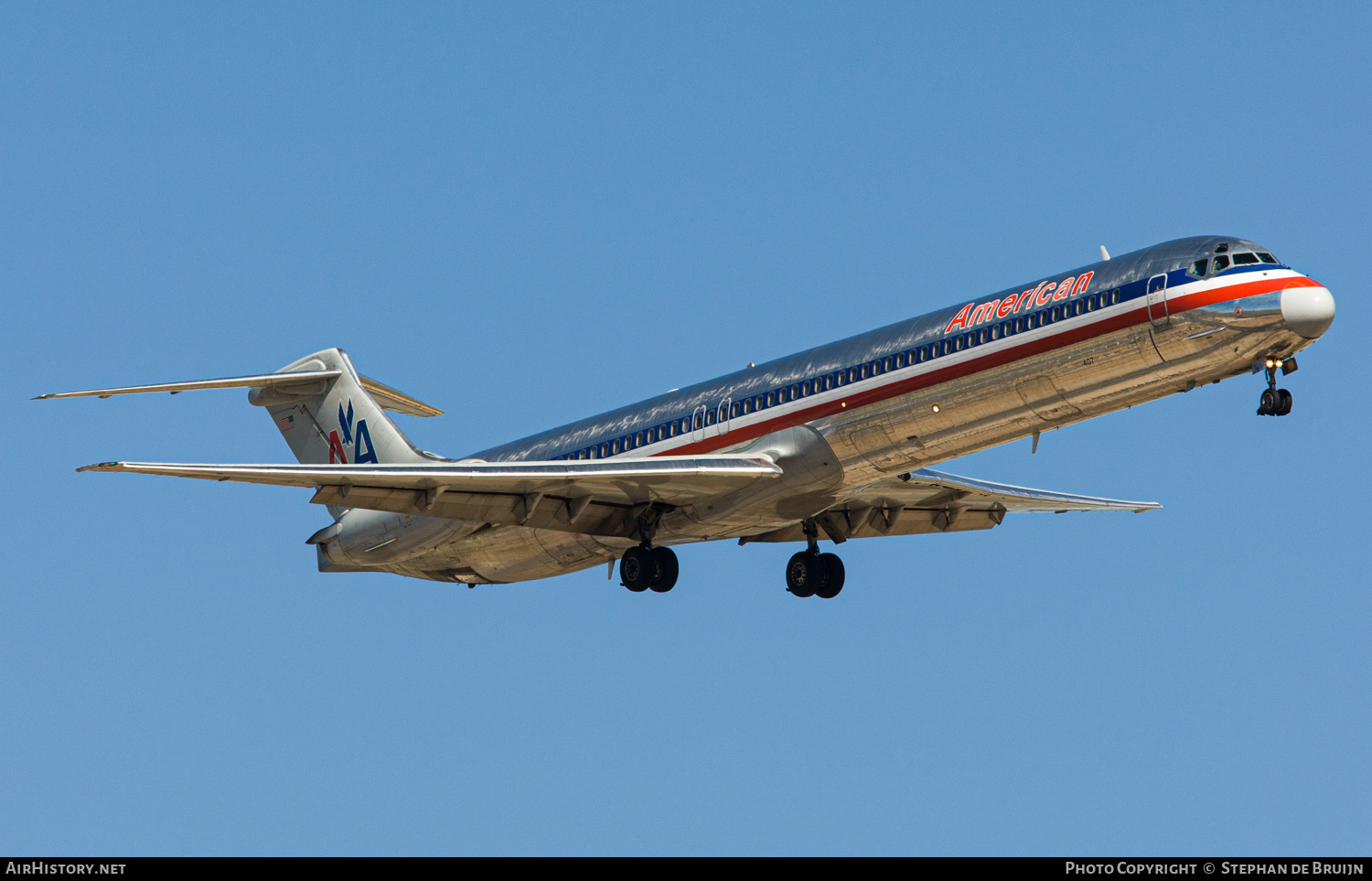 Aircraft Photo of N407AA | McDonnell Douglas MD-82 (DC-9-82) | American Airlines | AirHistory.net #187547