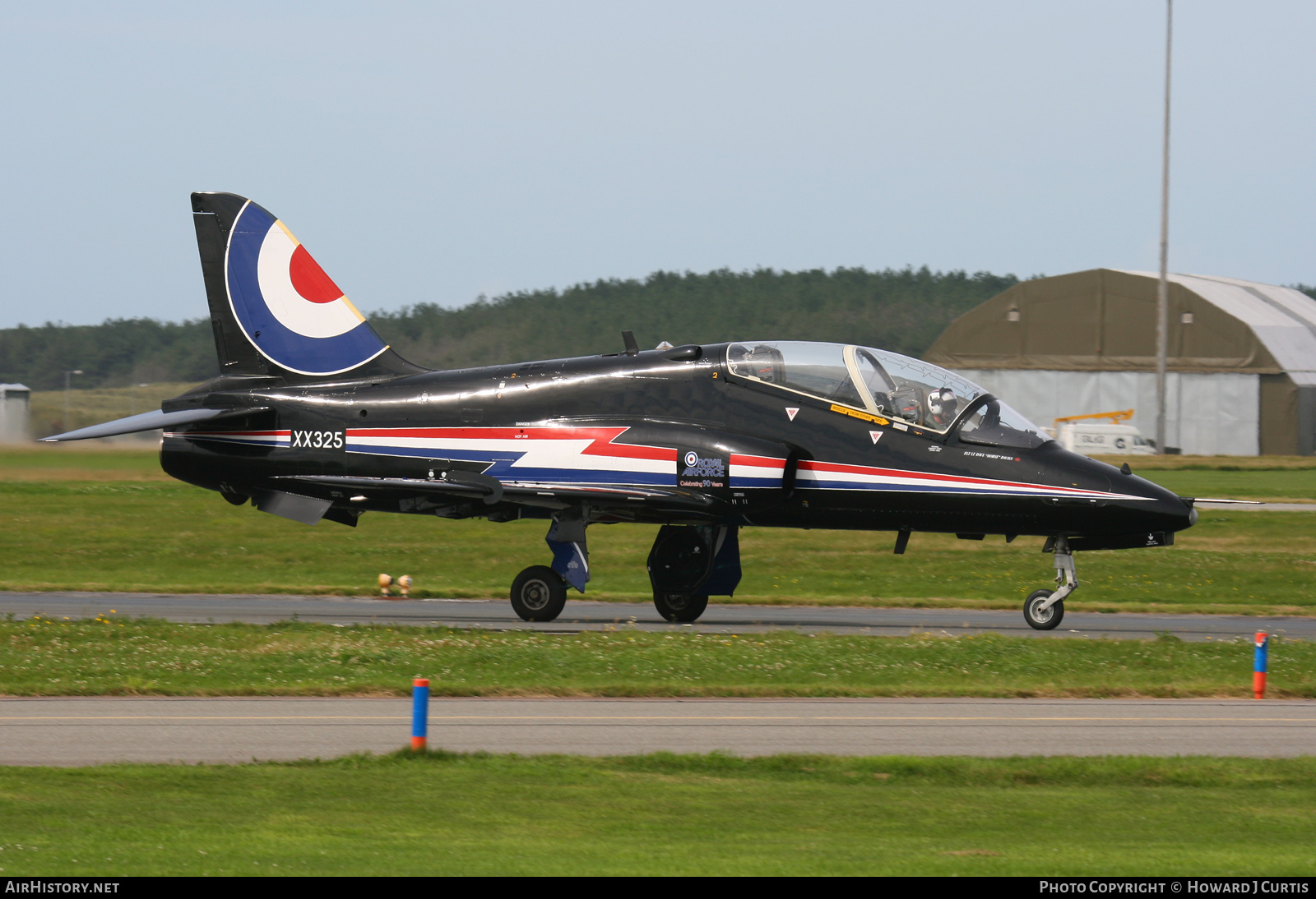 Aircraft Photo of XX325 | British Aerospace Hawk T.1 | UK - Air Force | AirHistory.net #187625
