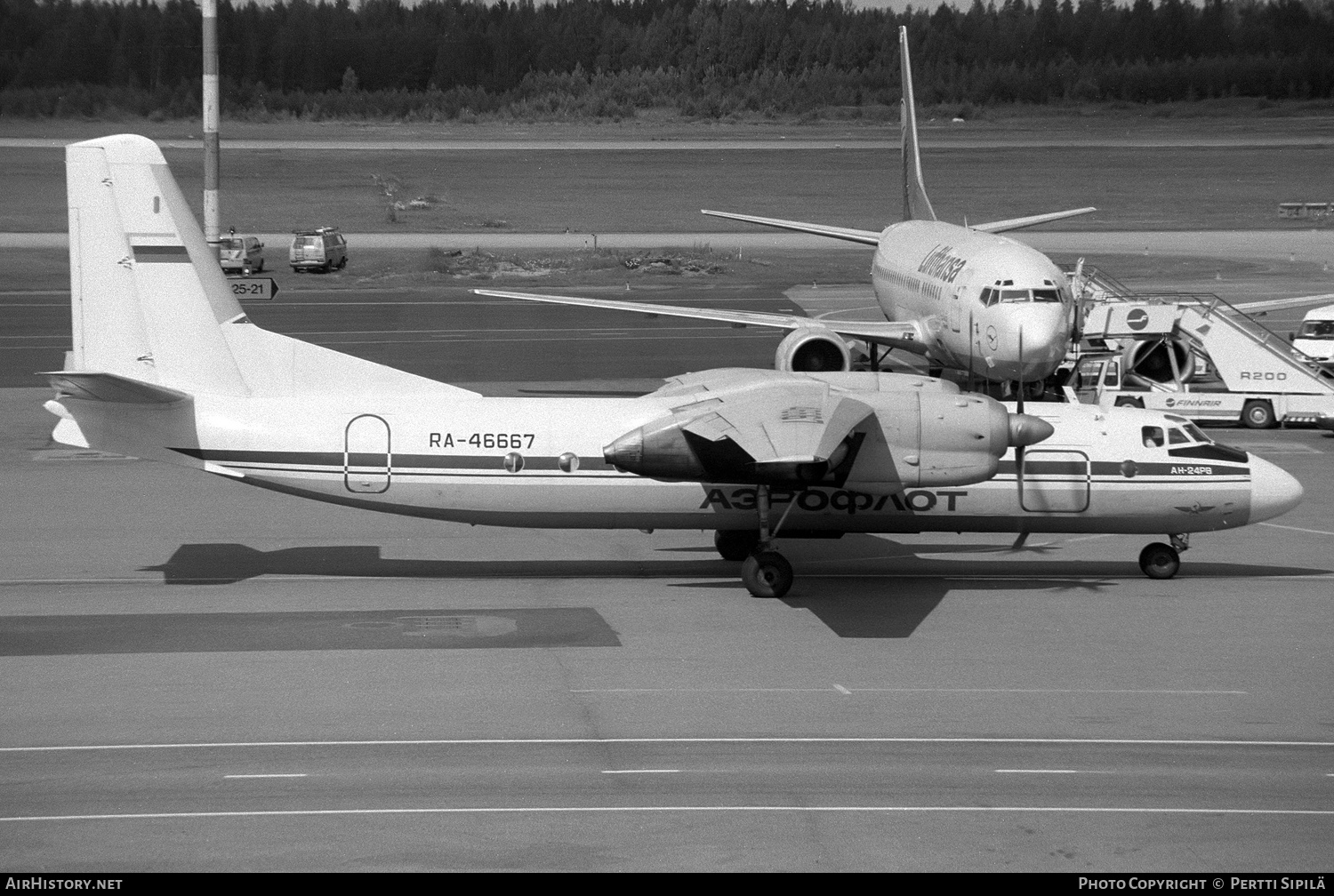 Aircraft Photo of RA-46667 | Antonov An-24RV | Aeroflot | AirHistory.net #187654