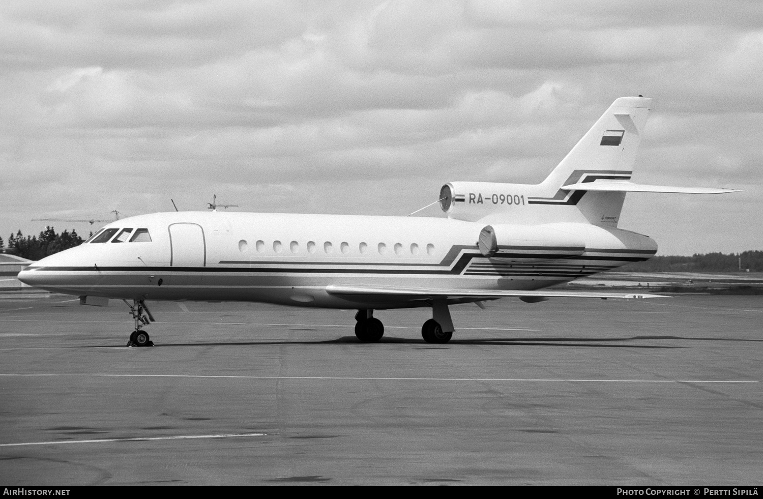 Aircraft Photo of RA-09001 | Dassault Falcon 900B | AirHistory.net #187688