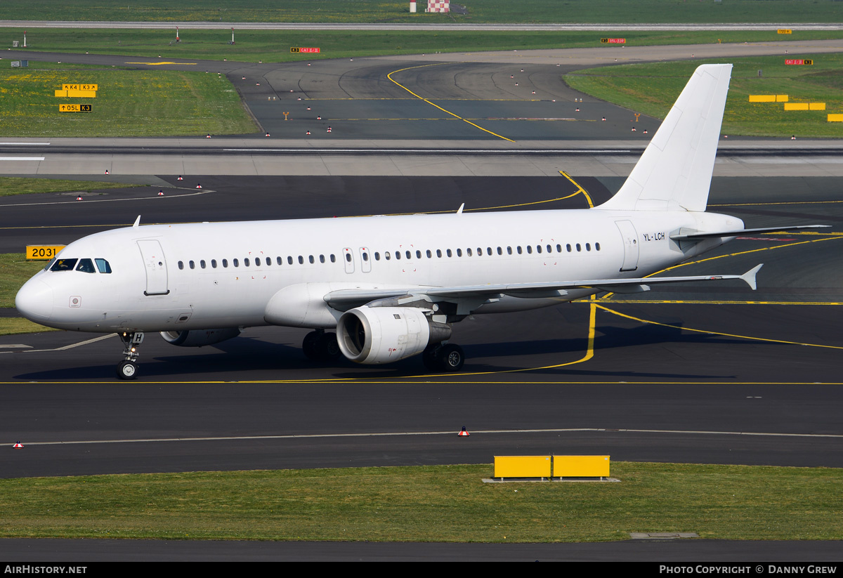 Aircraft Photo of YL-LCH | Airbus A320-211 | AirHistory.net #187776