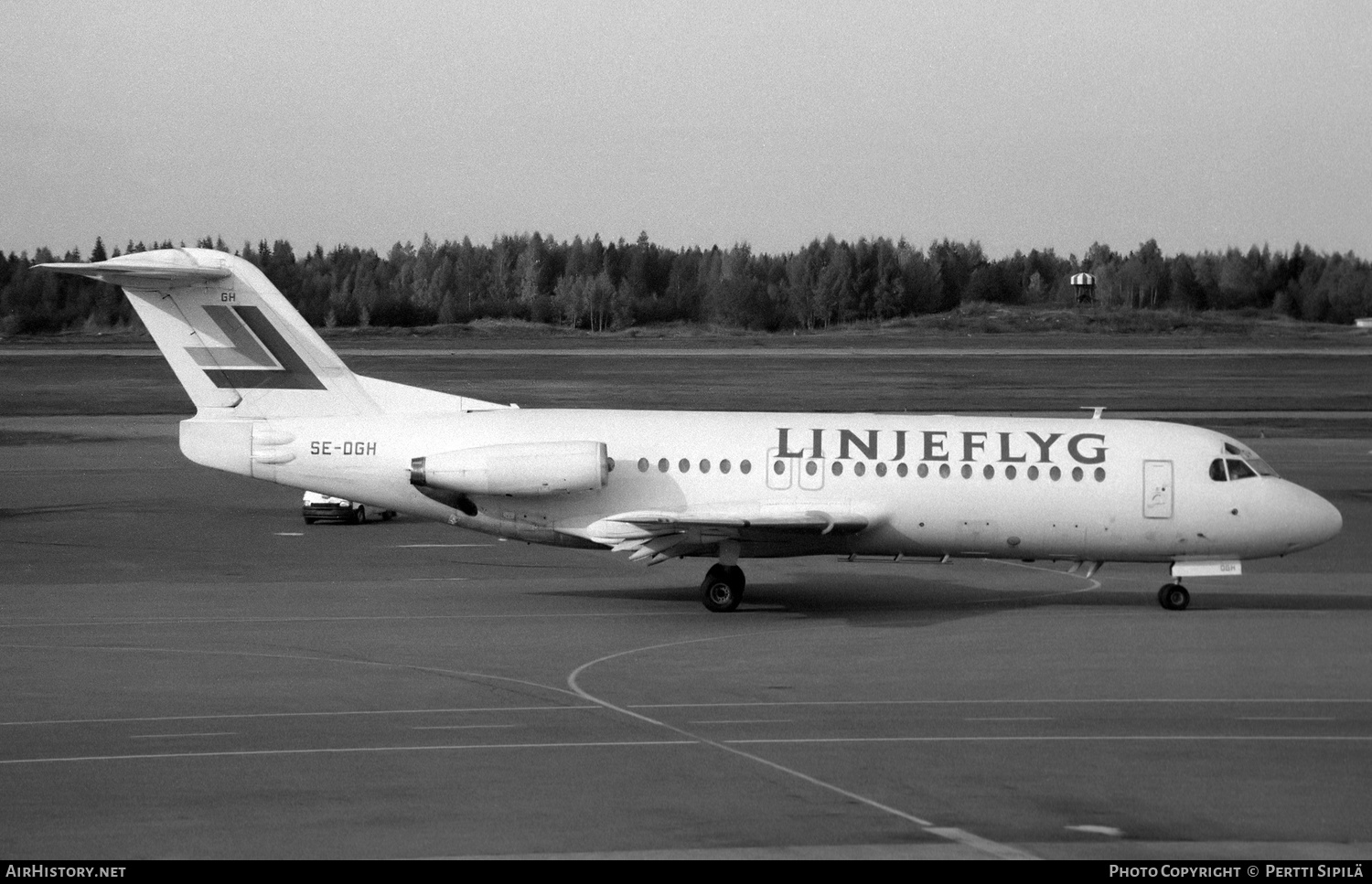 Aircraft Photo of SE-DGH | Fokker F28-4000 Fellowship | Linjeflyg | AirHistory.net #187996