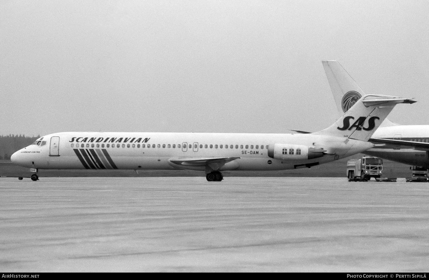 Aircraft Photo of SE-DAM | McDonnell Douglas DC-9-41 | Scandinavian Airlines - SAS | AirHistory.net #188008