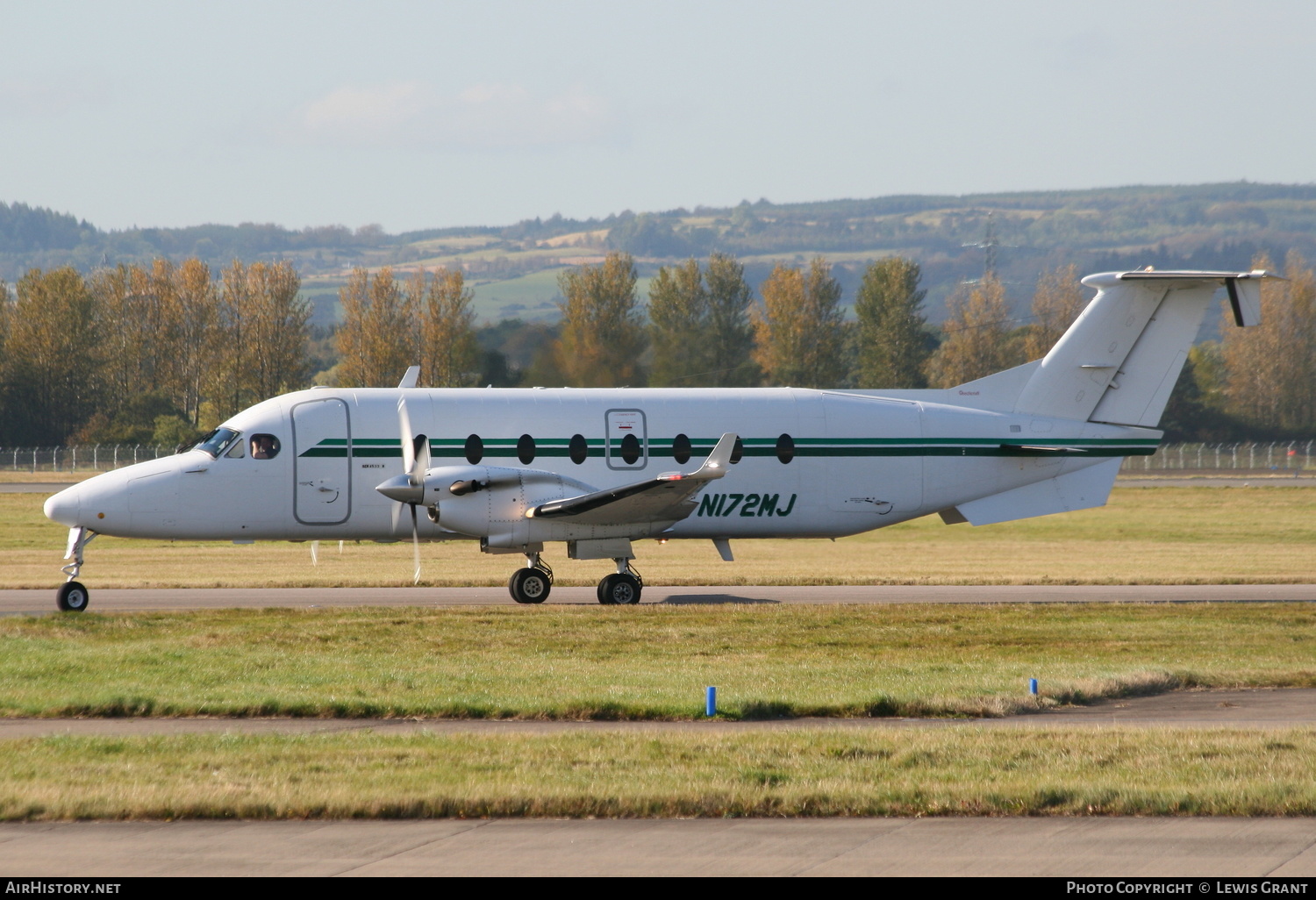 Aircraft Photo of N172MJ | Beech 1900D | AirHistory.net #188146