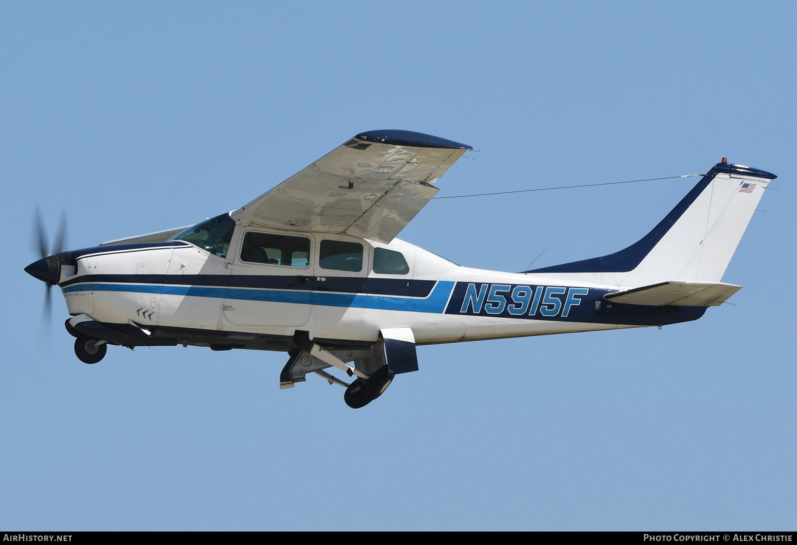Aircraft Photo of N5915F | Cessna 210G Centurion | AirHistory.net #188175