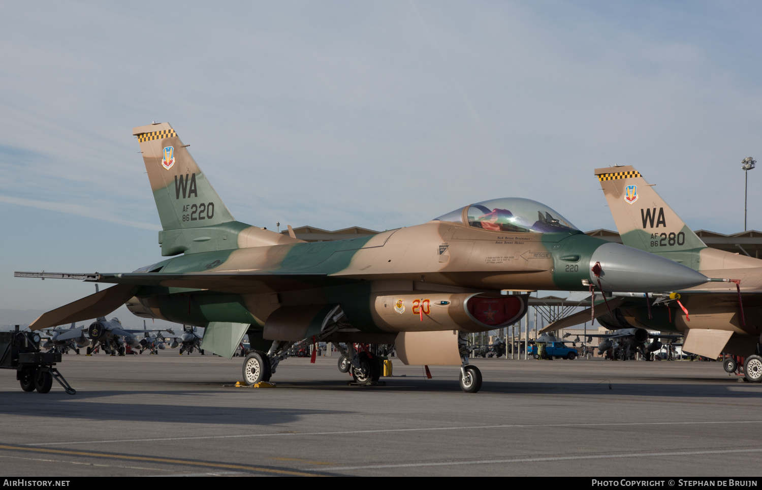 Aircraft Photo of 86-0220 / AF86-220 | General Dynamics F-16C Fighting Falcon | USA - Air Force | AirHistory.net #188181