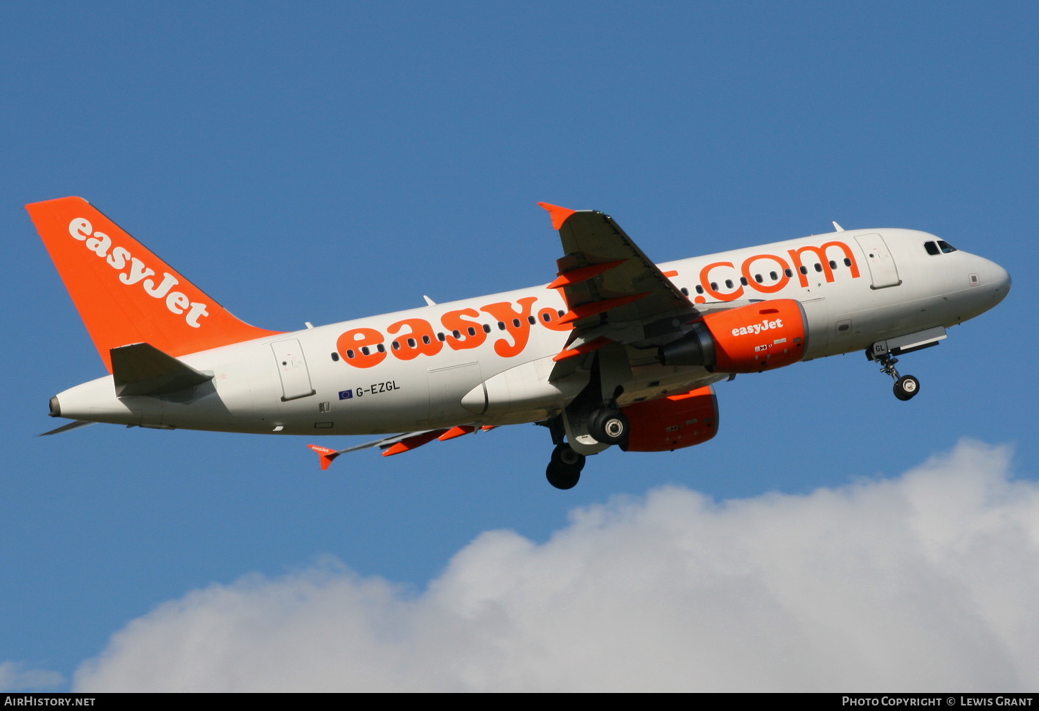 Aircraft Photo of G-EZGL | Airbus A319-111 | EasyJet | AirHistory.net #188243