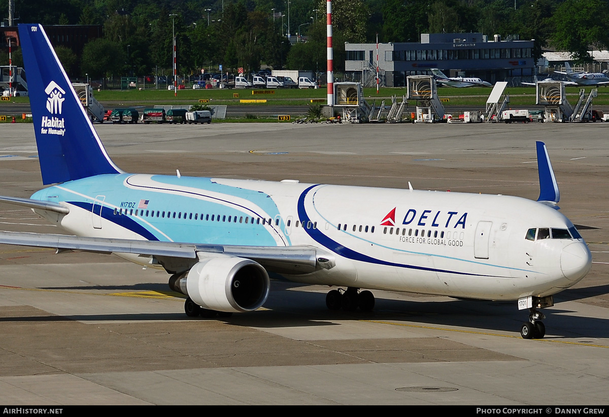 Aircraft Photo of N171DZ | Boeing 767-332/ER | Delta Air Lines | AirHistory.net #188399