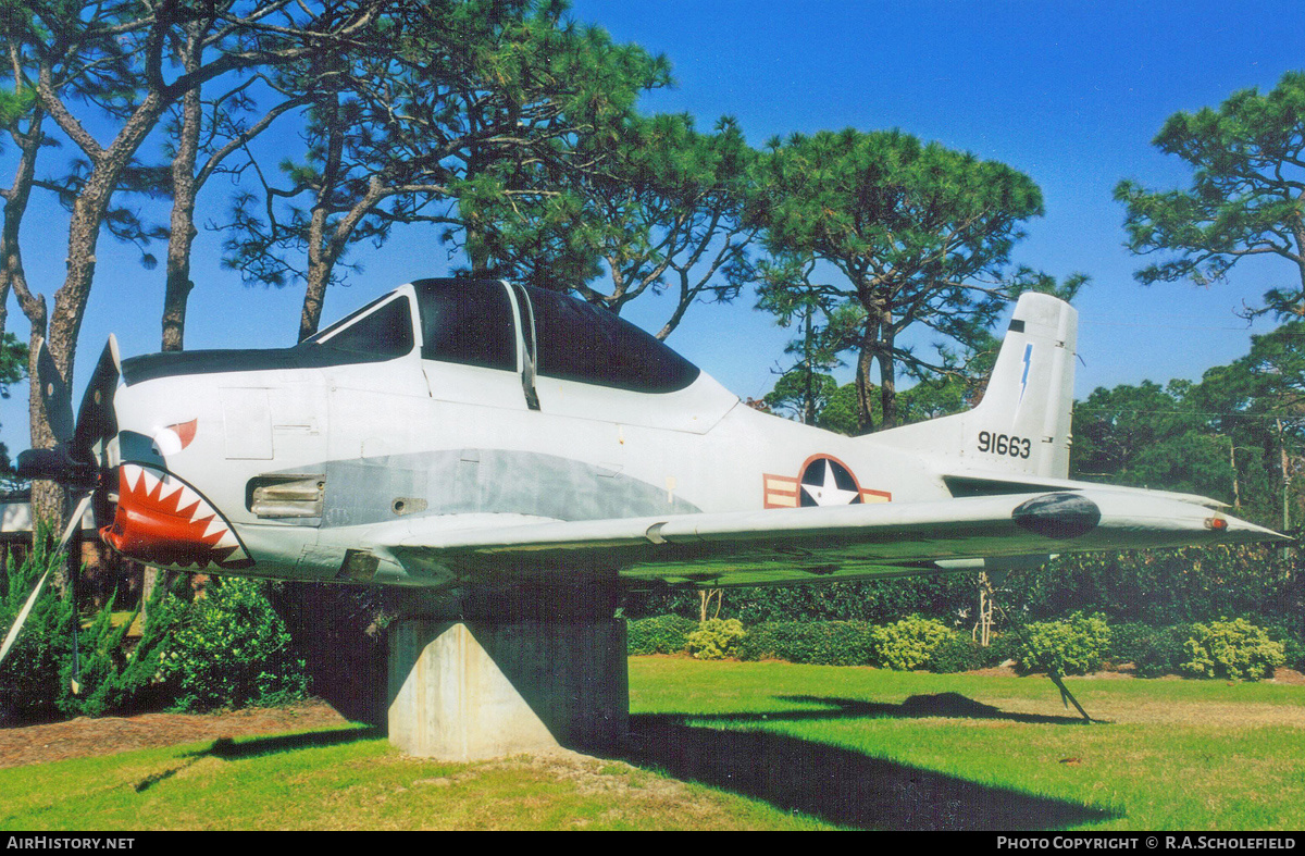 Aircraft Photo of 49-1663 / 91663 | North American T-28A Trojan | USA - Air Force | AirHistory.net #188607