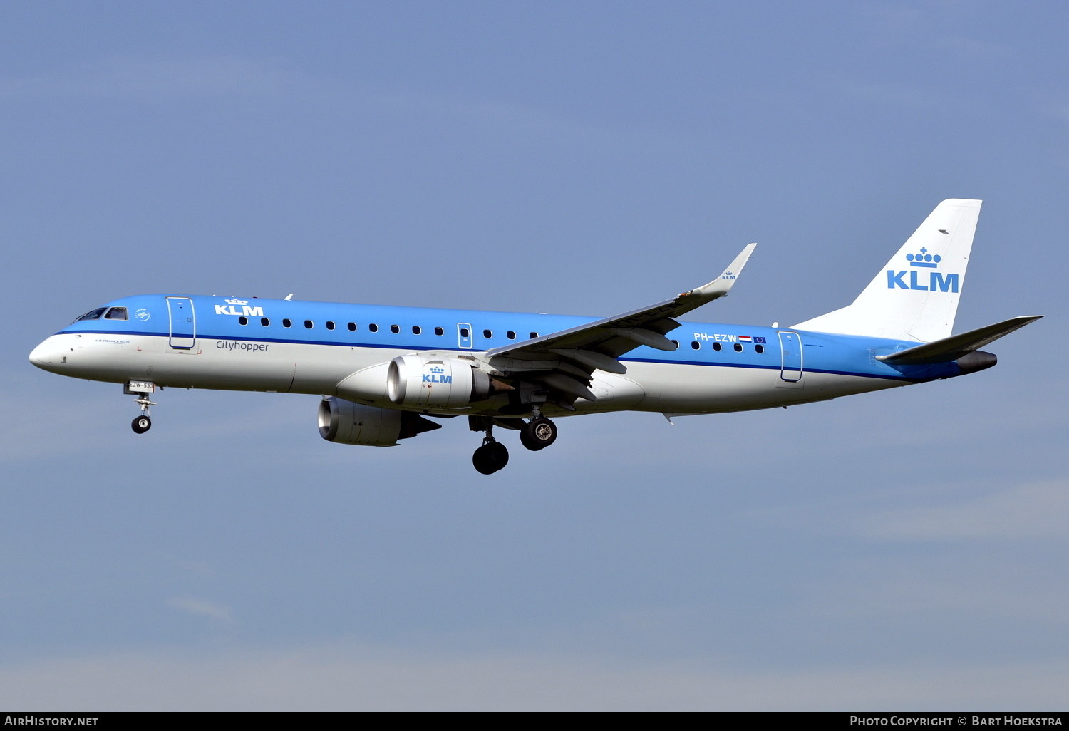 Aircraft Photo of PH-EZW | Embraer 190STD (ERJ-190-100STD) | KLM Cityhopper | AirHistory.net #188649