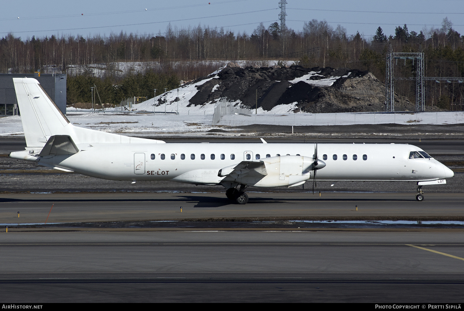 Aircraft Photo of SE-LOT | Saab 2000 | Golden Air | AirHistory.net #188765