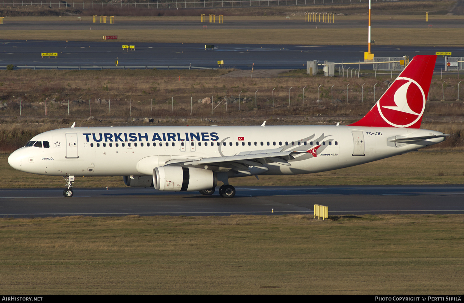 Aircraft Photo of TC-JBI | Airbus A320-232 | Turkish Airlines | AirHistory.net #188985
