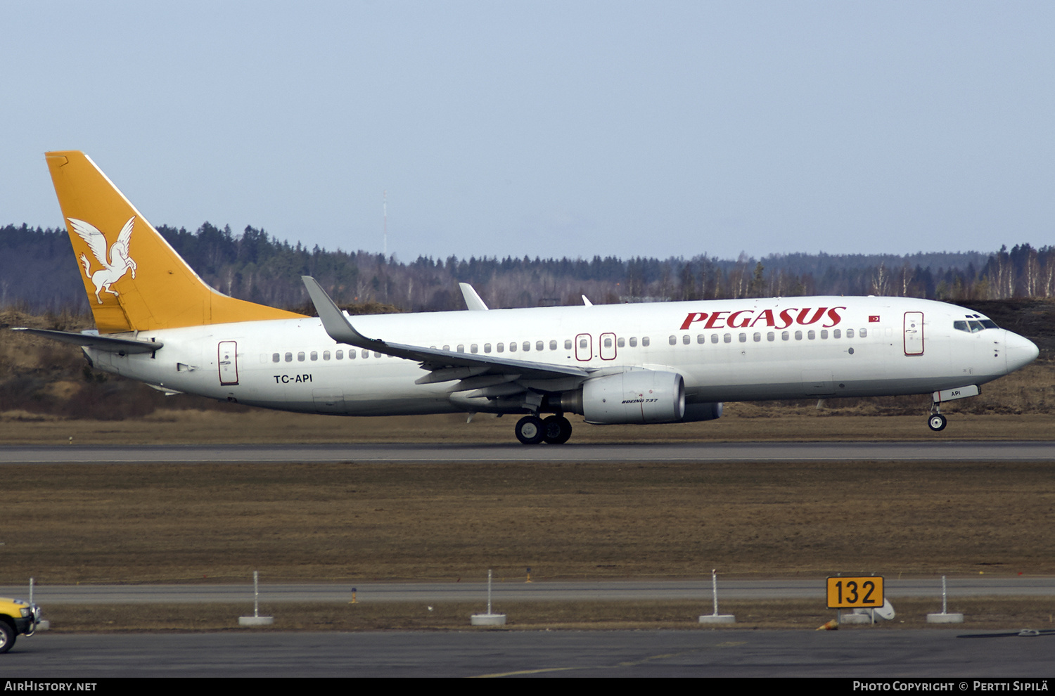 Aircraft Photo of TC-API | Boeing 737-86N | Pegasus Airlines | AirHistory.net #189008