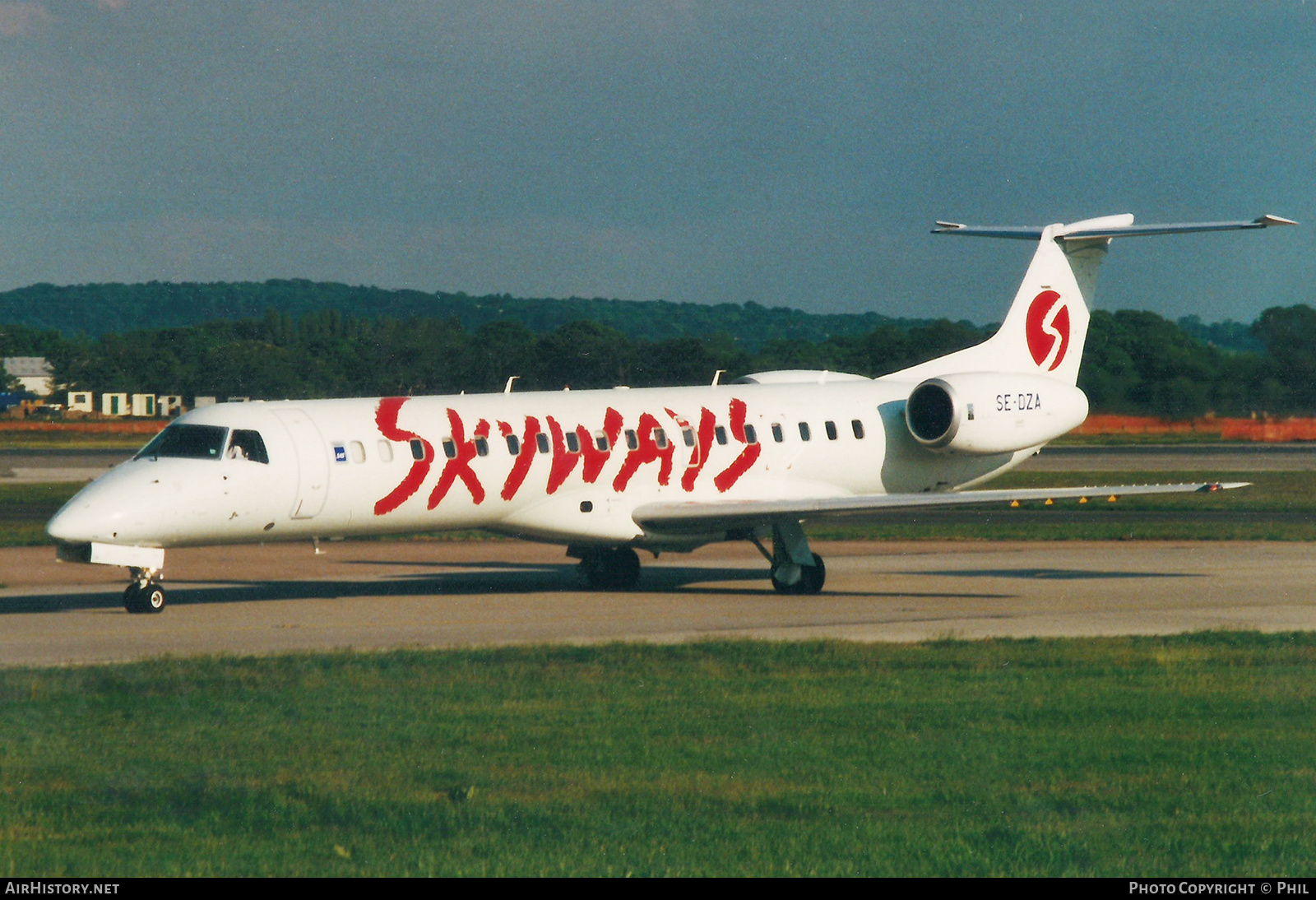 Aircraft Photo of SE-DZA | Embraer ERJ-145ER (EMB-145ER) | Skyways | AirHistory.net #189045