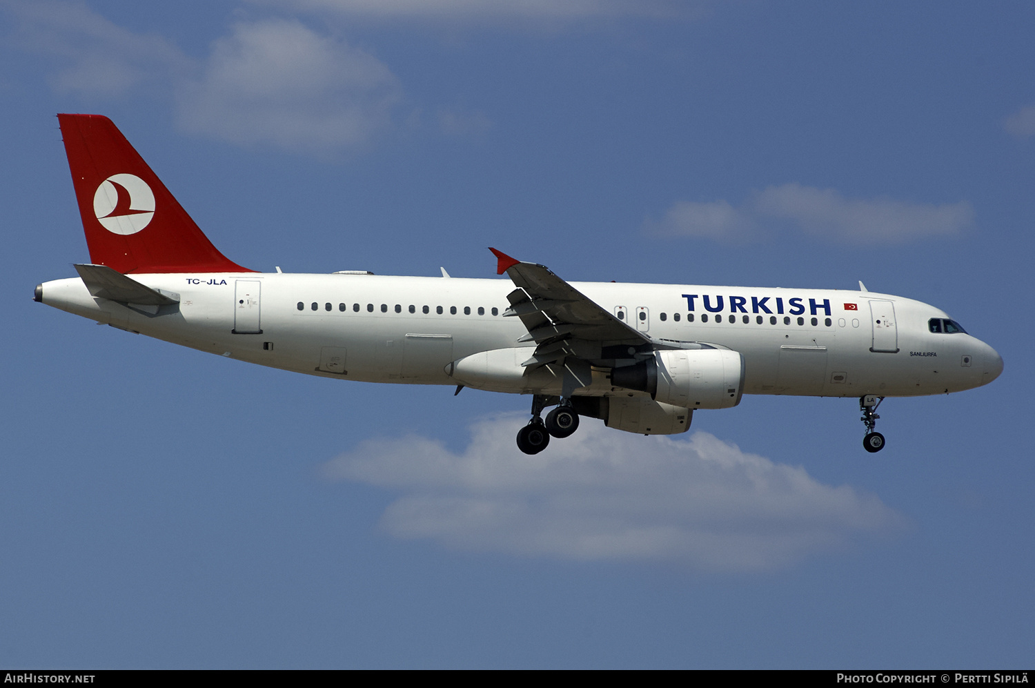 Aircraft Photo of TC-JLA | Airbus A320-214 | Turkish Airlines | AirHistory.net #189112