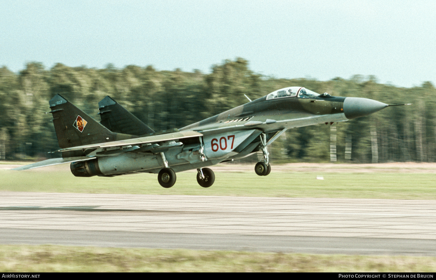 Aircraft Photo of 607 | Mikoyan-Gurevich MiG-29 | East Germany - Air Force | AirHistory.net #189280
