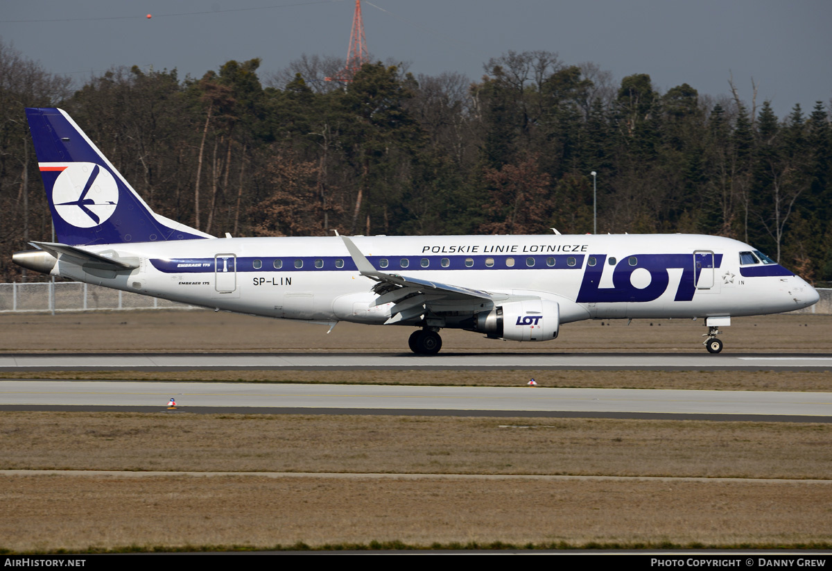 Aircraft Photo of SP-LIN | Embraer 175LR (ERJ-170-200LR) | LOT Polish Airlines - Polskie Linie Lotnicze | AirHistory.net #189393