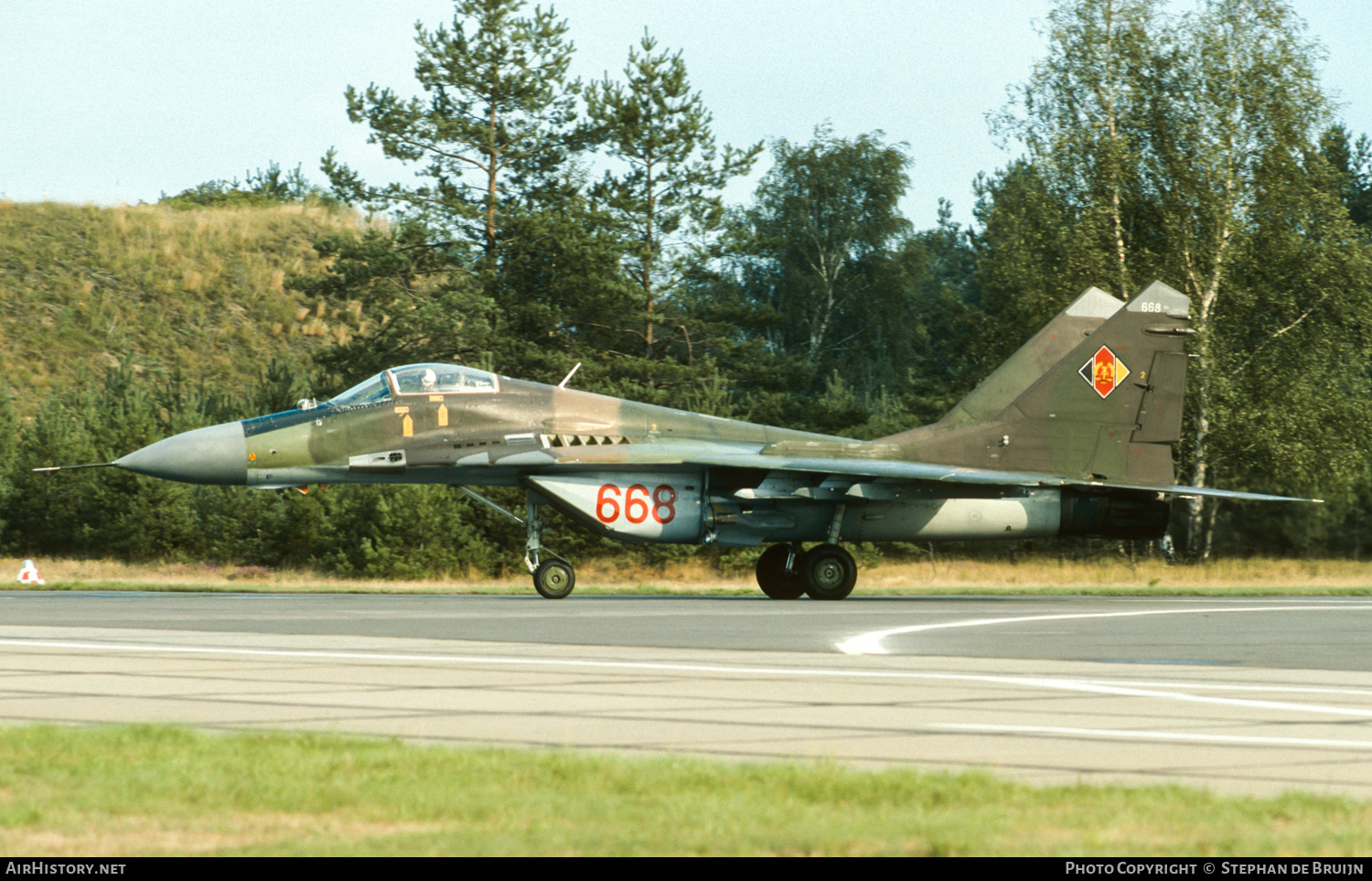 Aircraft Photo of 668 | Mikoyan-Gurevich MiG-29A (9-12A) | East Germany - Air Force | AirHistory.net #189410